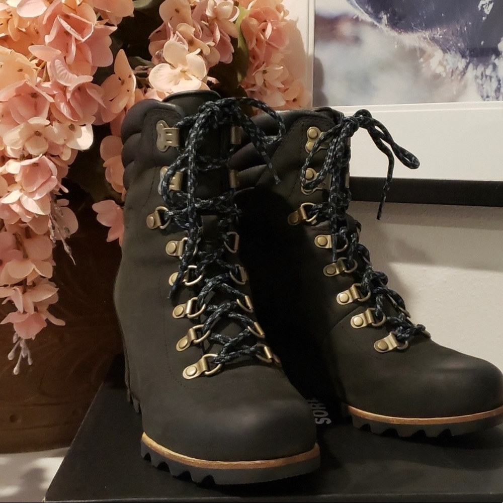Sorrel Conquest Wedge Winter Boot